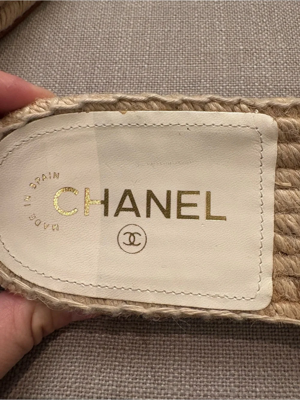 CHANEL size 42